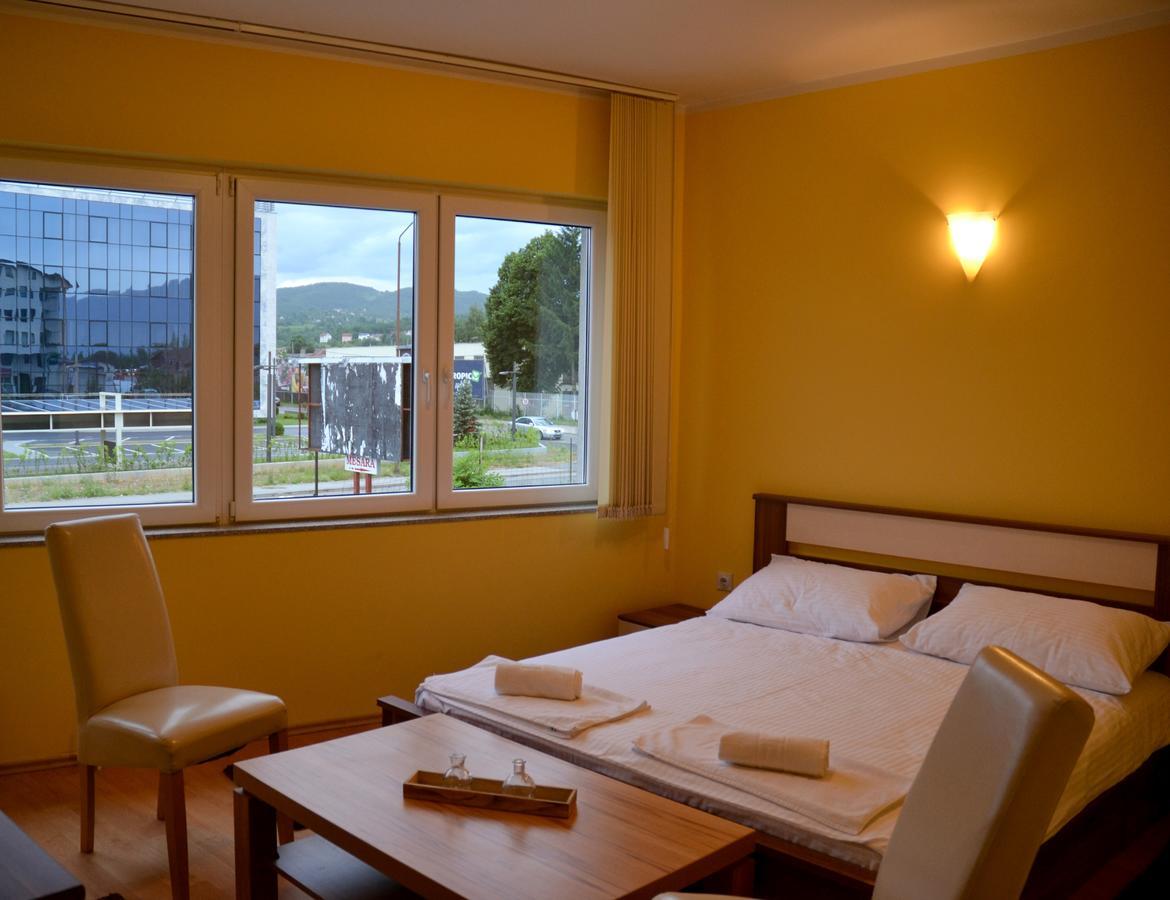 Hotel Victoria Lukavica Esterno foto