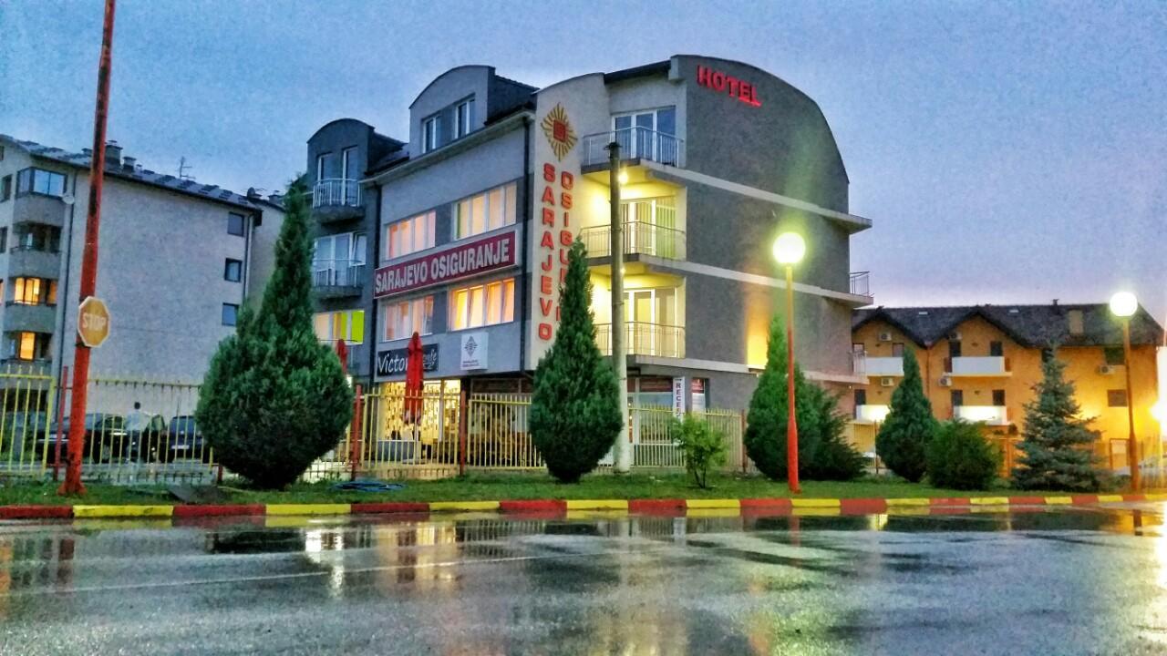 Hotel Victoria Lukavica Esterno foto